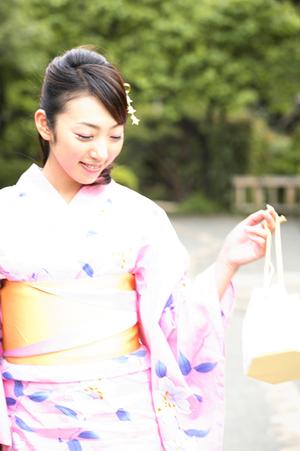 振袖を着用することを考えているのなら